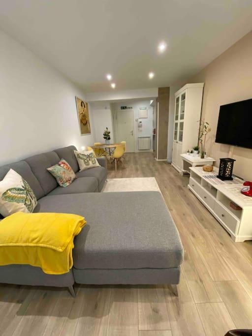 Apartamento A 100Metros De La Playa De San Lorenzo Χιχόν Εξωτερικό φωτογραφία